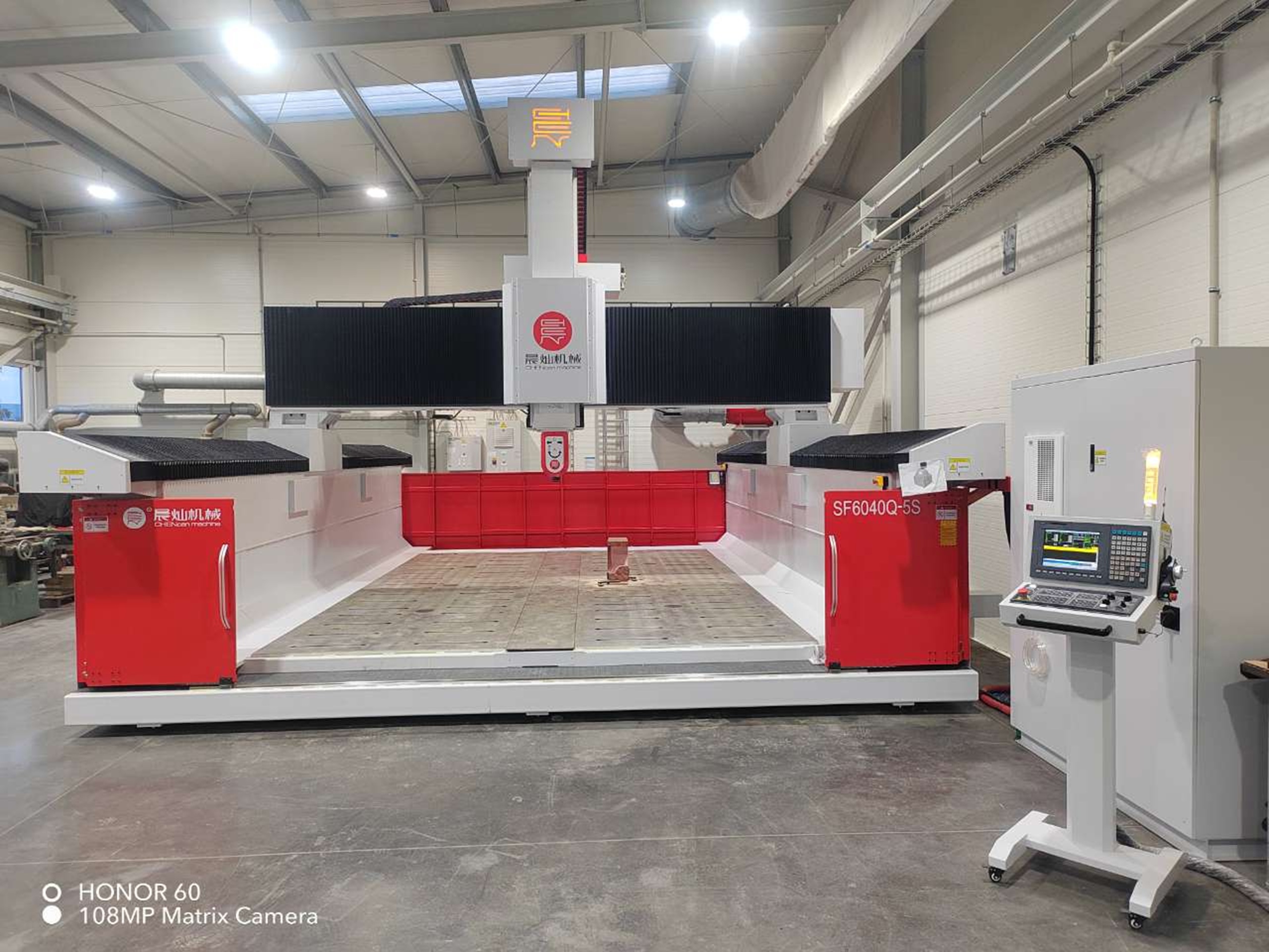 5 axis cnc machining center for sale