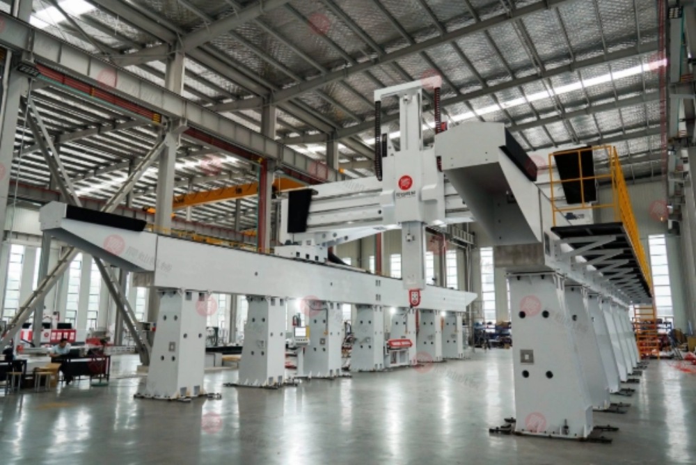 How Can 5 Axis CNC Machining Deliver Flawless Marine Surfaces for Boat Plugs and Hull Molds