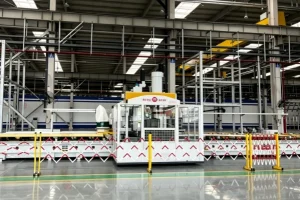 reduces the need for workpiece transfers between different machines