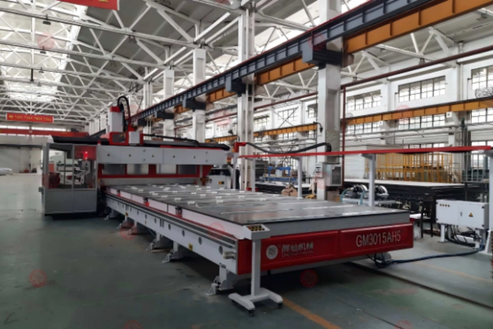 Sandwich Panel CNC Cutting Machine Checks for Dust, Edge Quality, and Fixture Stability